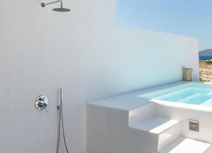 Etereo Adamantas (Milos)